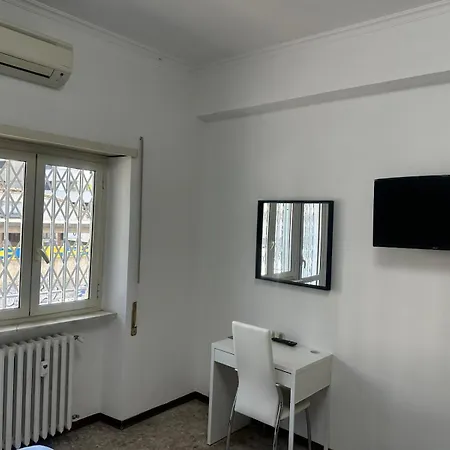 Evening Star Pensión Roma